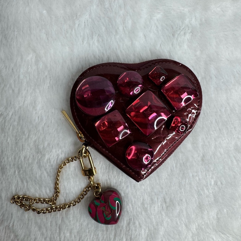 Louis Vuitton Vernis Heart Key pouch